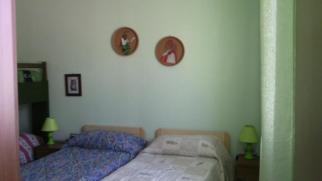 Thiesi Agriturismo Cugumia מראה חיצוני תמונה