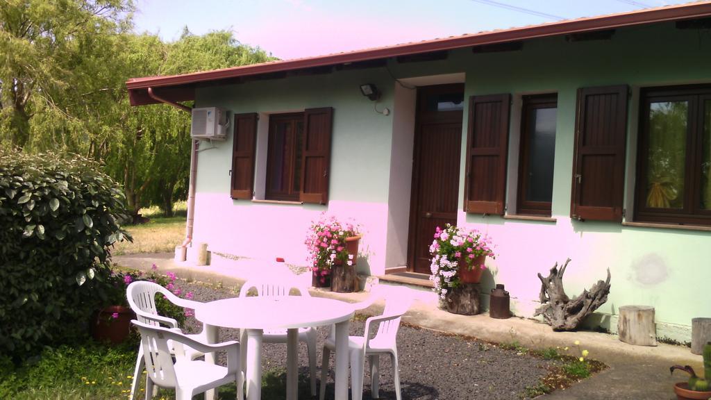 Thiesi Agriturismo Cugumia מראה חיצוני תמונה