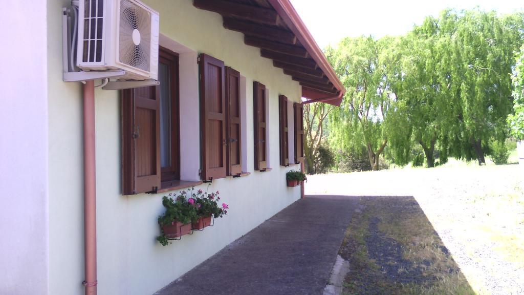 Thiesi Agriturismo Cugumia מראה חיצוני תמונה